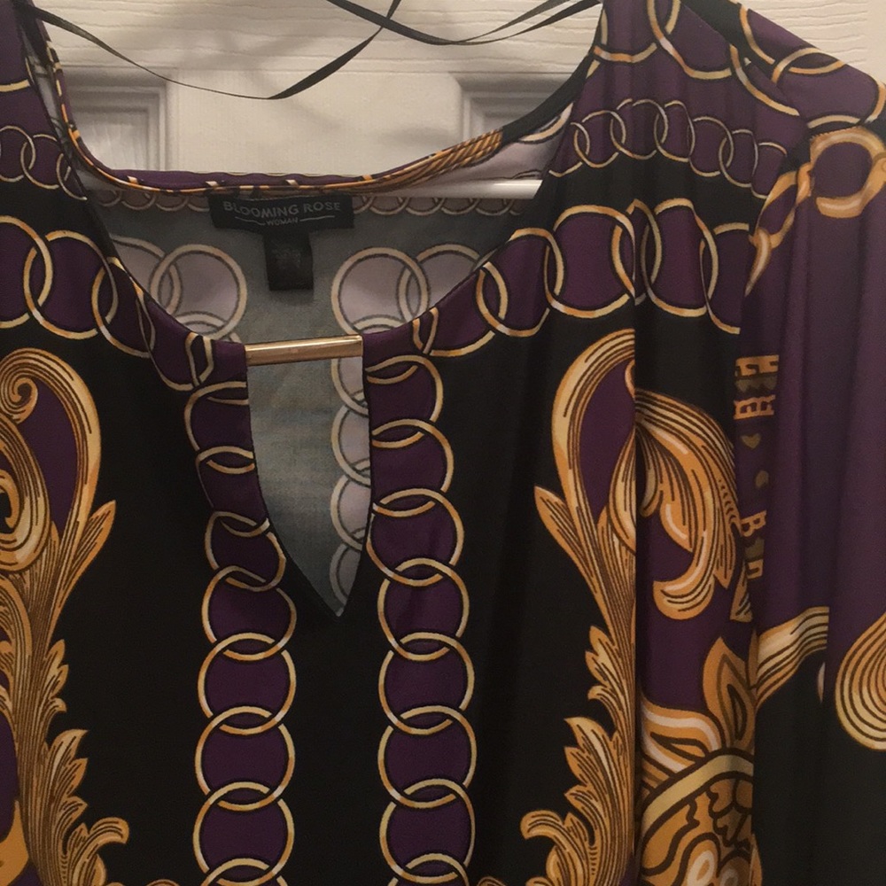 Dress - Picture 2 of 2